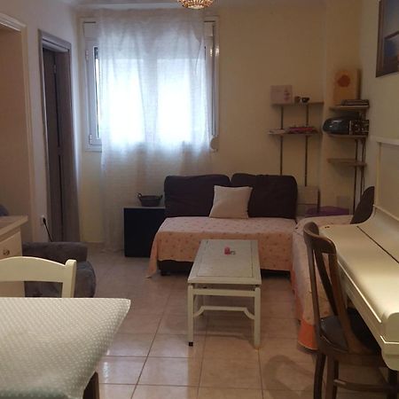 Comfy Home 35Sqm Near National Garden Atenas Exterior foto